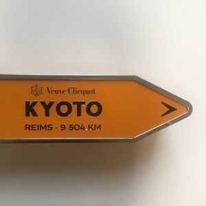 Kyoto Veuve Cliquot  Destination Arrow Sign - Tin Box